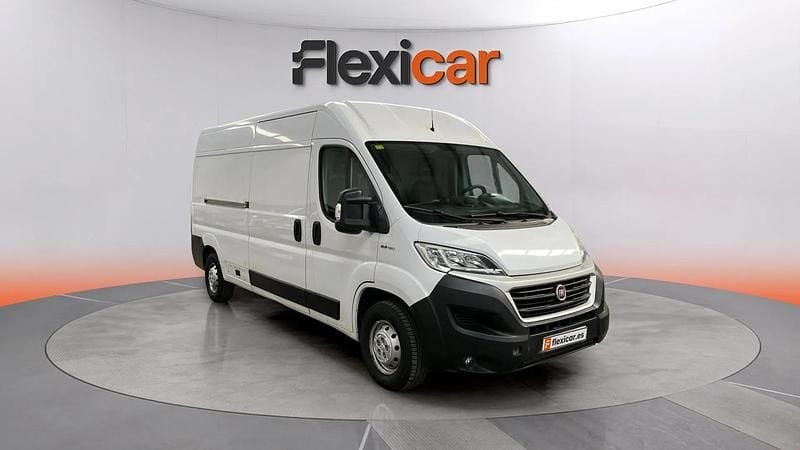 Usado Fiat Ducato 150 CV (110 kW) 2019 Blanco Van