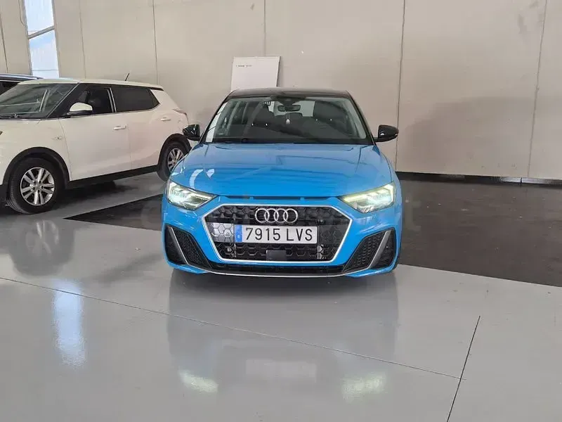 Usado Audi A1 Sportback 110 CV (80 kW) 2022 Azul Utilitario