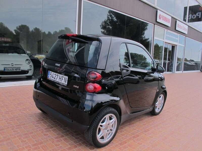 Usado Smart ForTwo Coupé 61 CV (44 kW) 2011 Negro Coupe