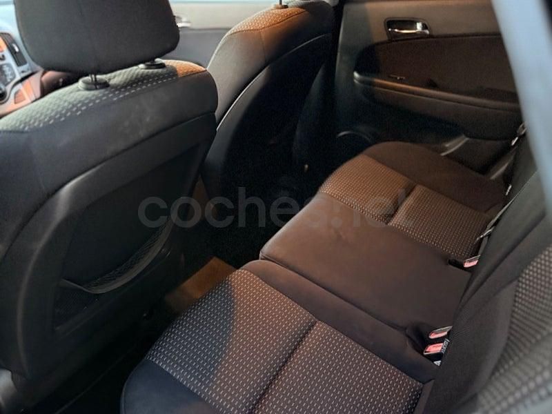 Usado Hyundai i30 Classic 90 CV (66 kW) 2009 Negro Berlina