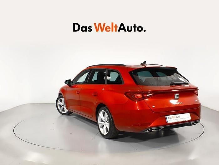 Rojo Usado 2025 Seat Leon ST FR Familiar | 26.950 € (Precio justo) - Imagen 1/4