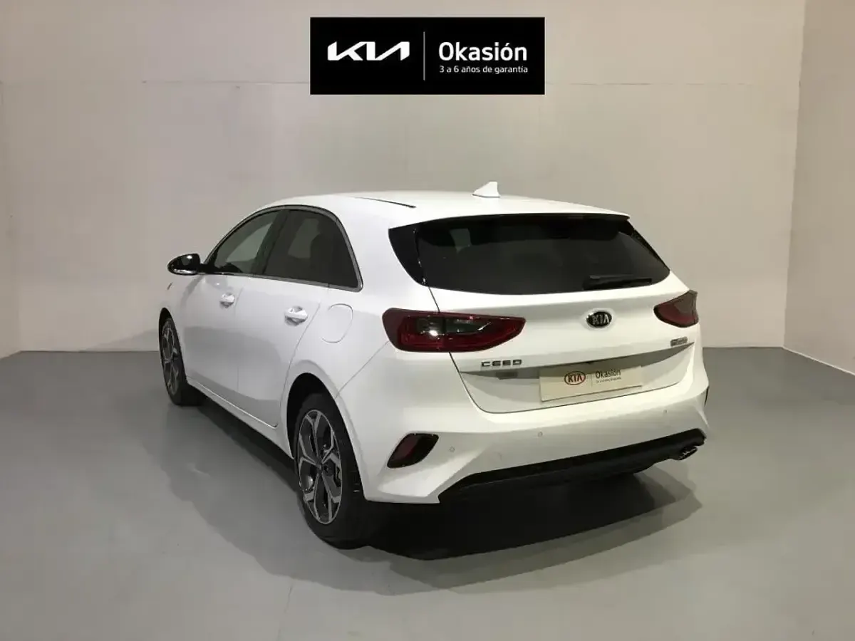 Używany Kia Ceed 136 KM (100 kW) 2021 Biały Hatchback