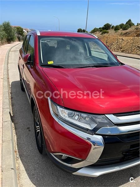 Usado Mitsubishi Outlander Motion 150 CV (110 kW) 2017 Rojo SUV