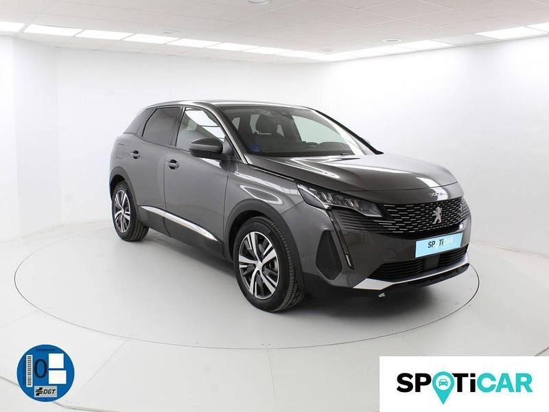 Usado Peugeot 3008 Allure 225 CV (165 kW) 2021 Gris SUV