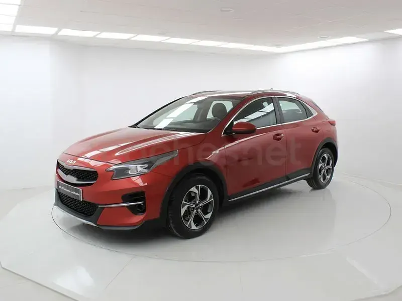 Usado Kia XCeed 120 CV (88 kW) 2022 Rojo SUV