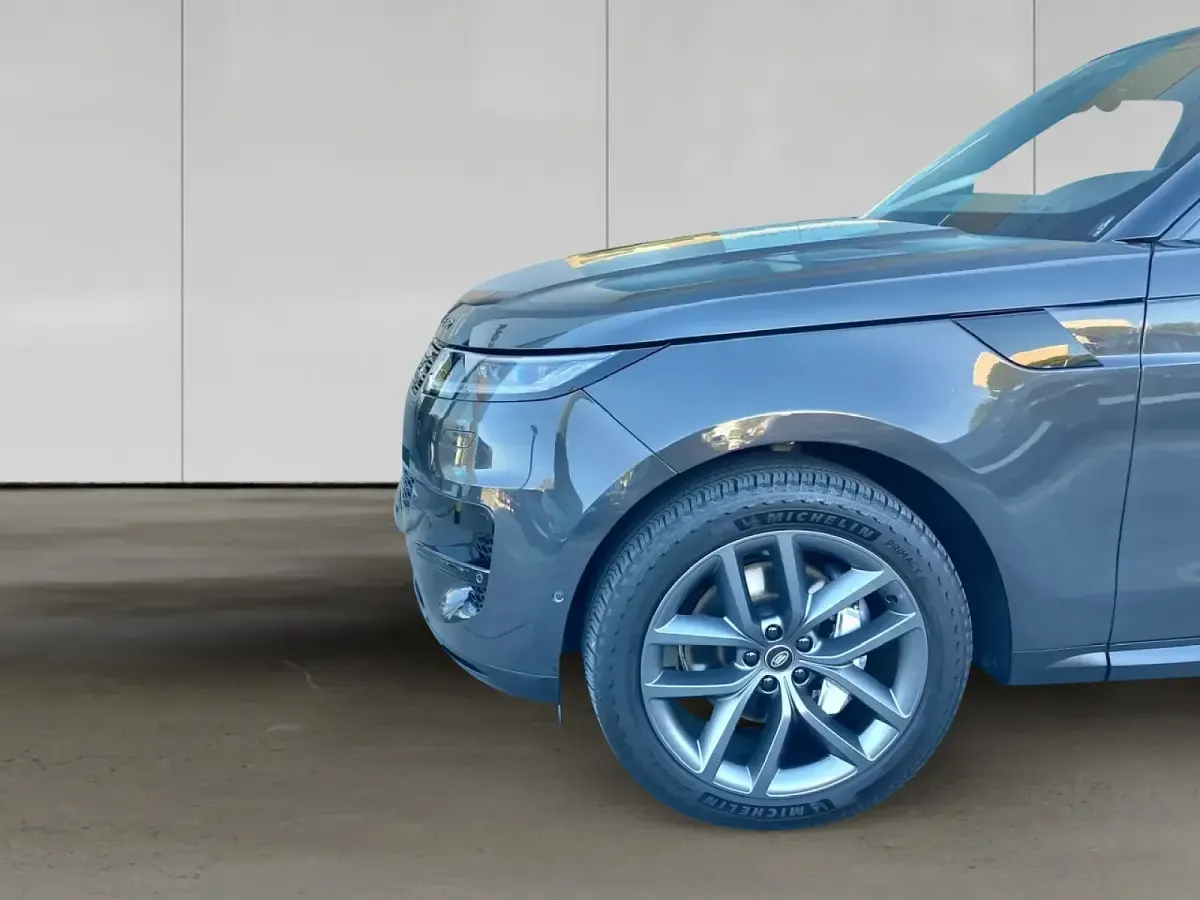 Usado Land Rover Range Rover Sport SE 460 CV (338 kW) 2024 Capathian grey SUV