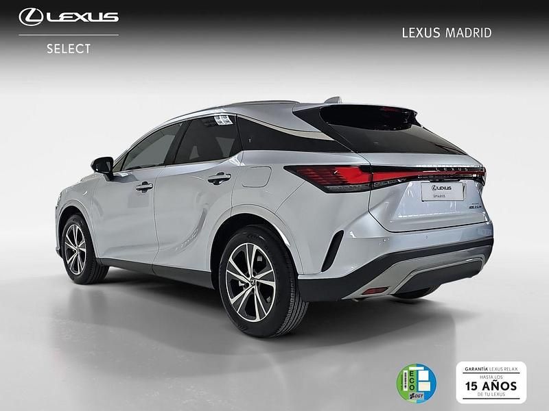 Usado Lexus RX350h Business Edition 250 CV (183 kW) 2025 Plateado SUV