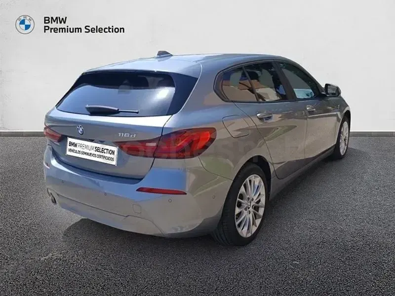 Usado BMW 116 116 CV (85 kW) 2023 Gris / plata Utilitario