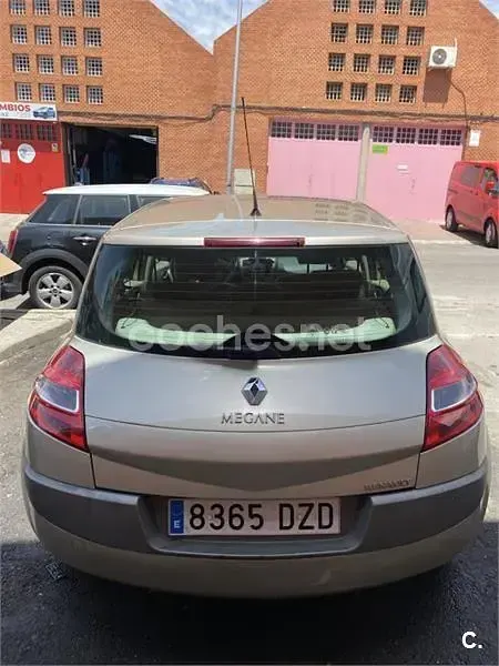 Usado Renault Mégane II Extreme 135 CV (99 kW) 2006 Beige Berlina