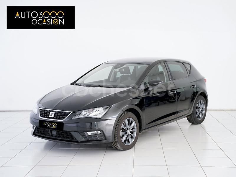 Gris / plata Usado 2019 Seat Leon Style Berlina | 17.205 € (Un poco caro) - Imagen 1/4