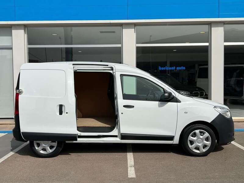 Usado Dacia Dokker Ambiance 102 HP (75 kW) 2019 Branco Monovolume