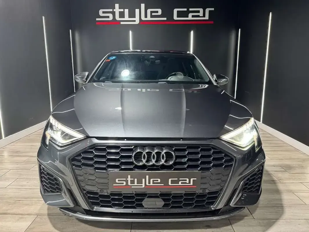 Usado Audi A3 Sportback e-tron S-Line 204 CV (150 kW) 2021 Gris Utilitario