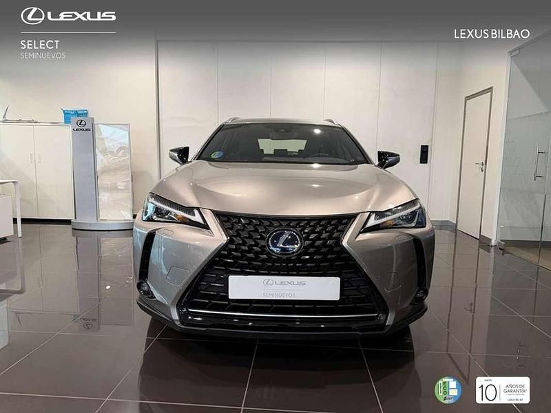 Usado Lexus UX 250h Business Edition 184 CV (135 kW) 2021 Plateado SUV