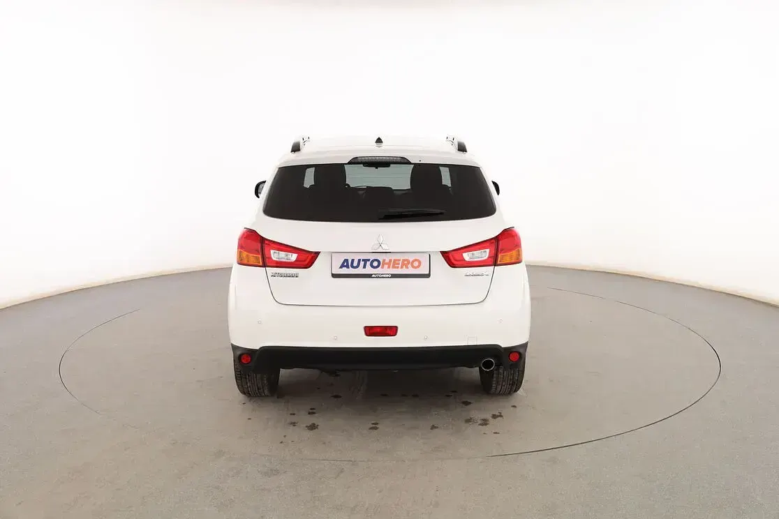 Usado Mitsubishi ASX Motion 117 CV (86 kW) 2014 Blanco SUV