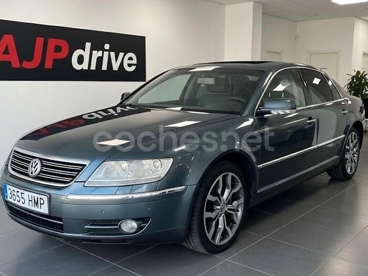 Gris / plata Usado 2007 VW Phaeton Berlina | 9900 € - Imagen 1/4