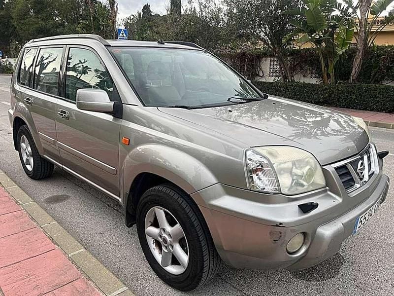 Gris / plata Usado 2002 Nissan X-Trail SUV | 5490 € (Precio justo) - Imagen 1/4