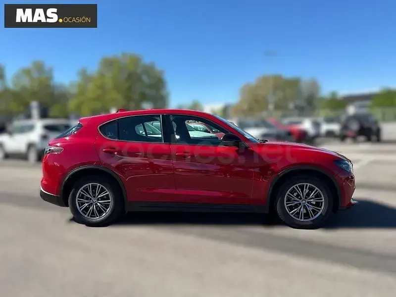 Usado Alfa Romeo Stelvio Super 160 CV (117 kW) 2023 Rojo SUV