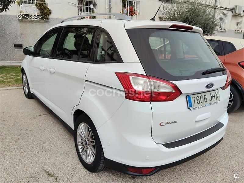 Usado Ford Grand C-Max Titanium 125 CV (91 kW) 2015 Blanco Monovolumen