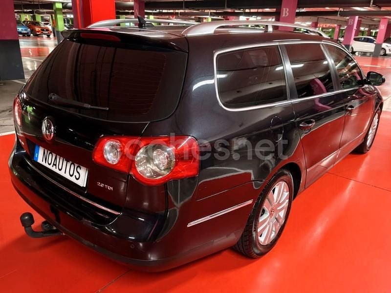 Usado VW Passat Highline 140 CV (102 kW) 2009 Negro Familiar