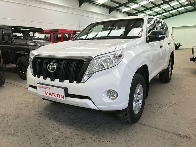Usado Toyota Land Cruiser 177 CV (130 kW) 2017 Blanco SUV