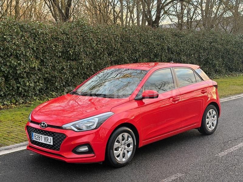Rojo Usado 2018 Hyundai i20 Berlina | 9990 € (Precio justo) - Imagen 1/4
