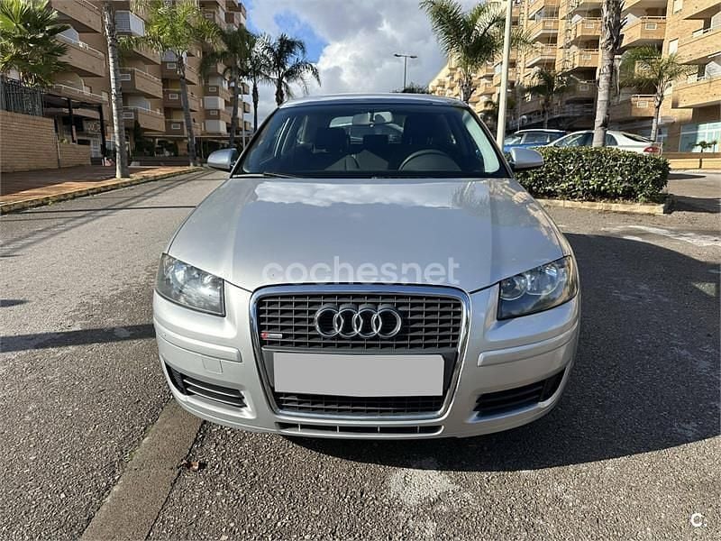 Gris / plata Usado 2006 Audi A3 Attraction Berlina | 3999 € (Super precio) - Imagen 1/4