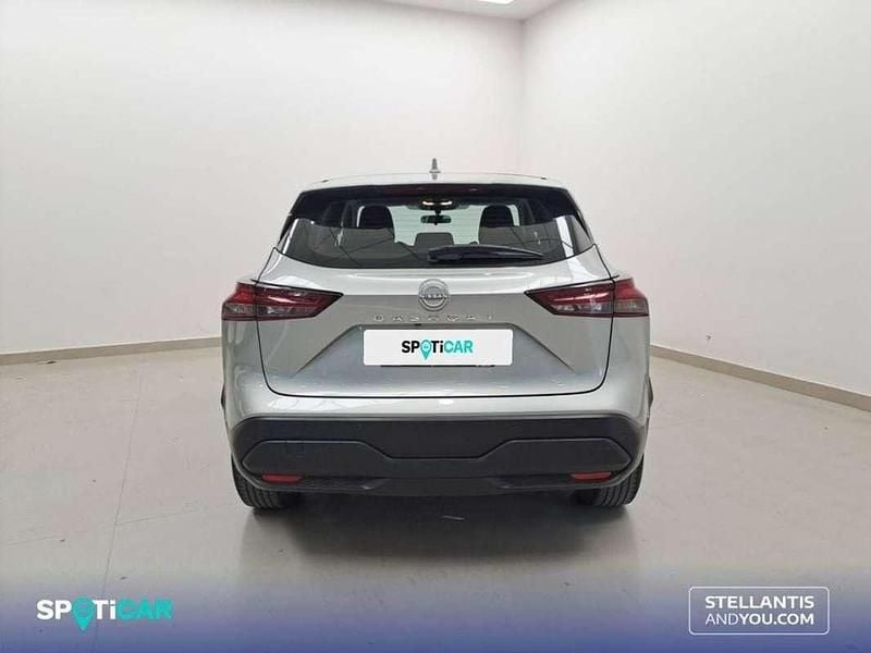 Usado Nissan Qashqai Acenta 192 CV (141 kW) 2023 Gris SUV
