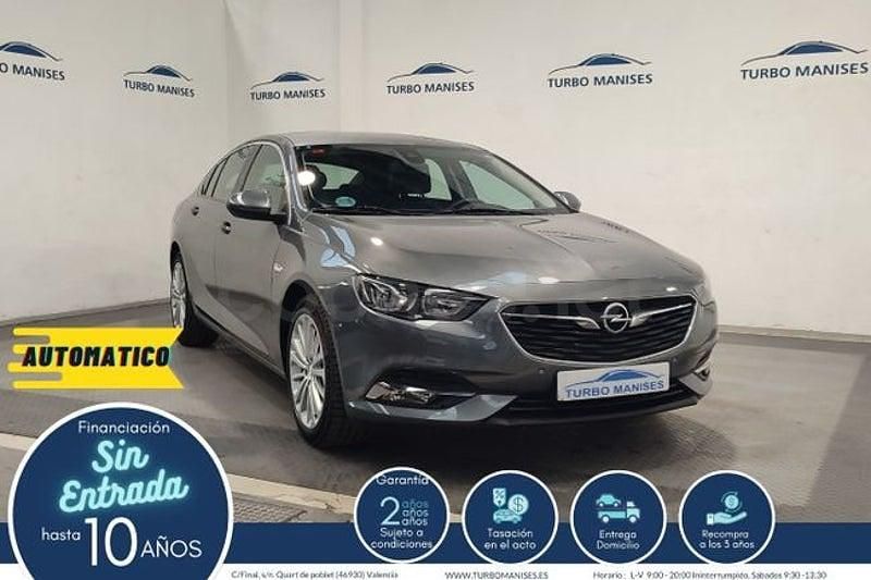 Usado Opel Insignia Innovation 165 CV (121 kW) 2020 Gris / plata Berlina