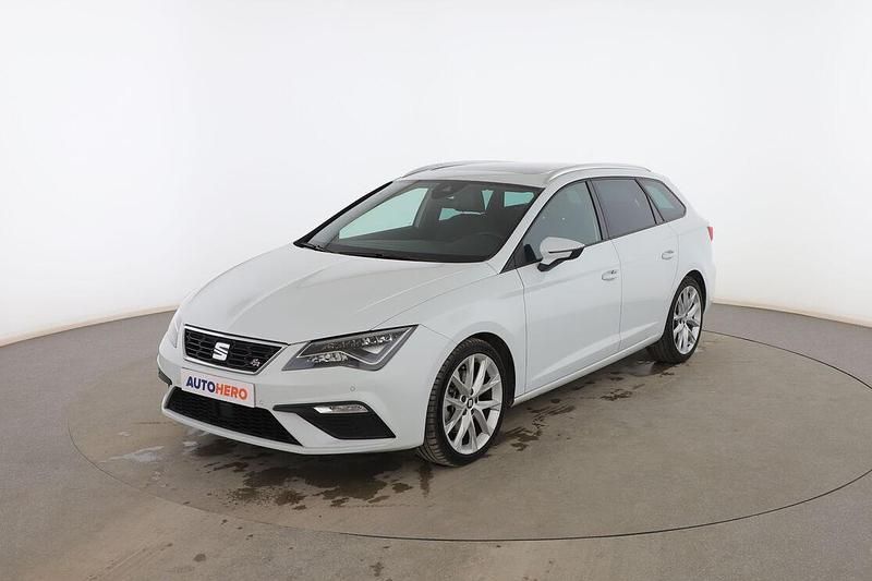 Blanco Usado 2019 Seat Leon FR Familiar | 18.999 € (Un poco caro) - Imagen 1/3