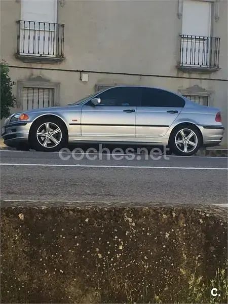 Usado BMW 320 136 CV (100 kW) 2001 Gris / plata Berlina