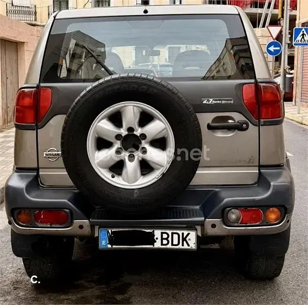 Usado Nissan Terrano Comfort 100 CV (73 kW) 2000 Beige SUV