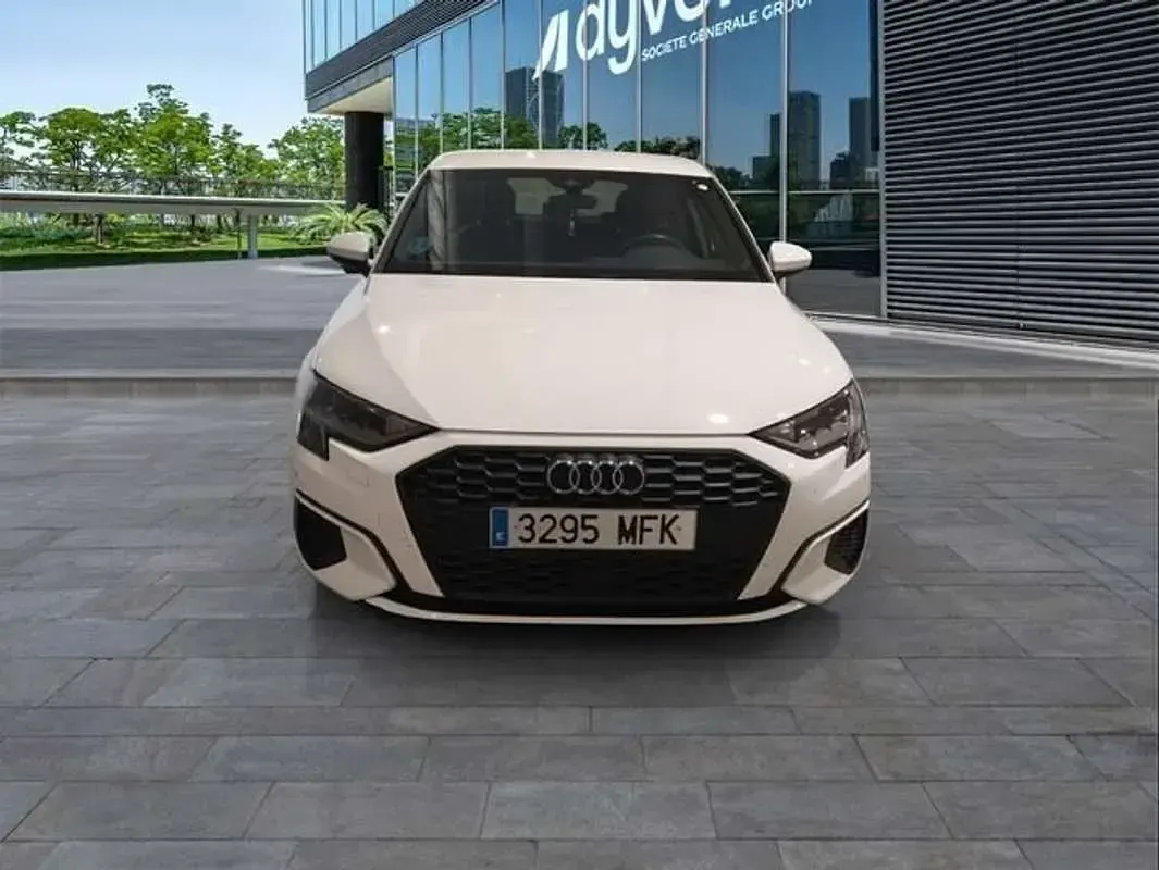 Usado Audi A3 Sportback 116 CV (85 kW) 2023 Blanco Utilitario