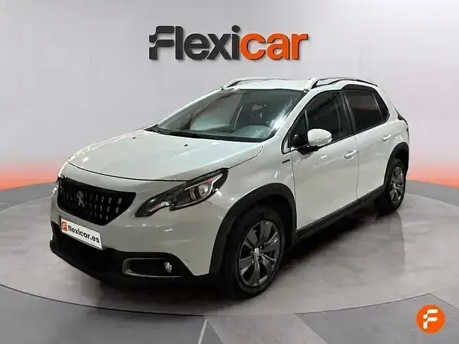 Usado Peugeot 2008 Allure 110 CV (80 kW) 2019 Blanco SUV