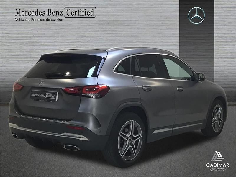Usado Mercedes GLA200 AMG line 150 CV (110 kW) 2021 Gris SUV