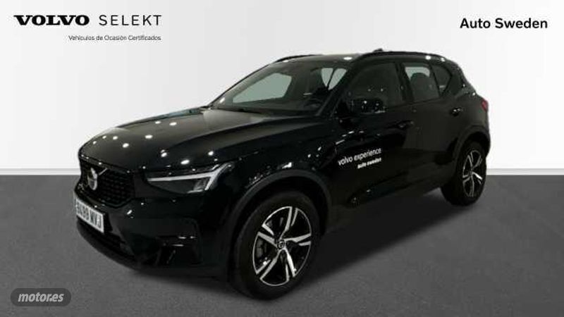 Negro Usado 2024 Volvo XC40 Plus SUV | 38.900 € (Precio justo) - Imagen 1/4