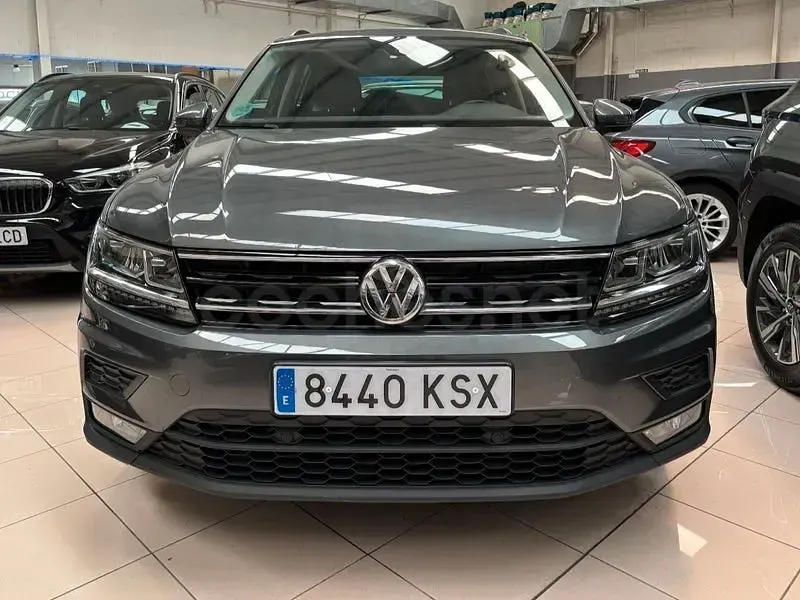 Usado VW Tiguan Advance 150 CV (110 kW) 2019 Gris / plata SUV