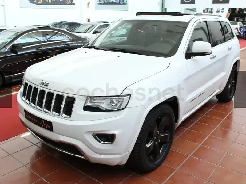 Usado Jeep Grand Cherokee Overland 250 CV (183 kW) 2016 Blanco SUV
