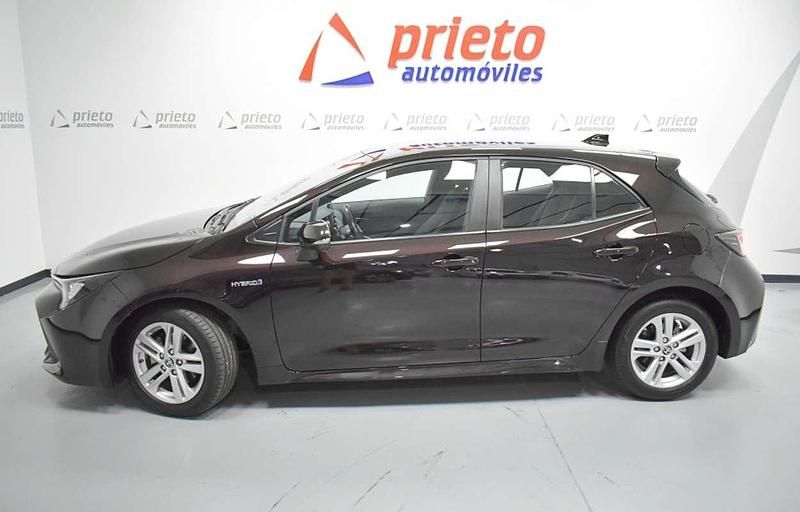 Usado Toyota Corolla Business Edition 122 CV (89 kW) 2021 Marrón Utilitario