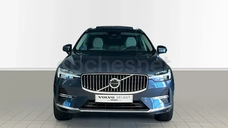 Usado Volvo XC60 Plus 350 CV (257 kW) 2023 Azul SUV