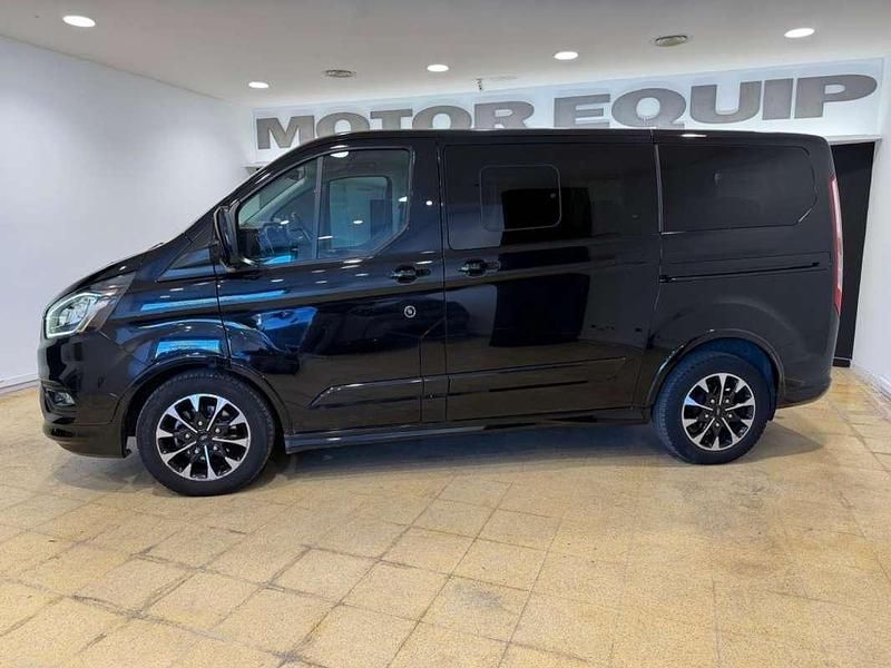 Usado Ford Tourneo Custom Sport 185 CV (136 kW) 2019 Negro Van