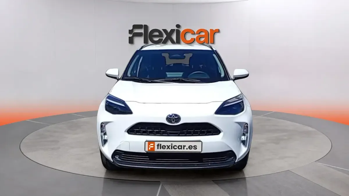 Nuevo Toyota Yaris Active 130 CV (95 kW) 2026 Blanco Utilitario
