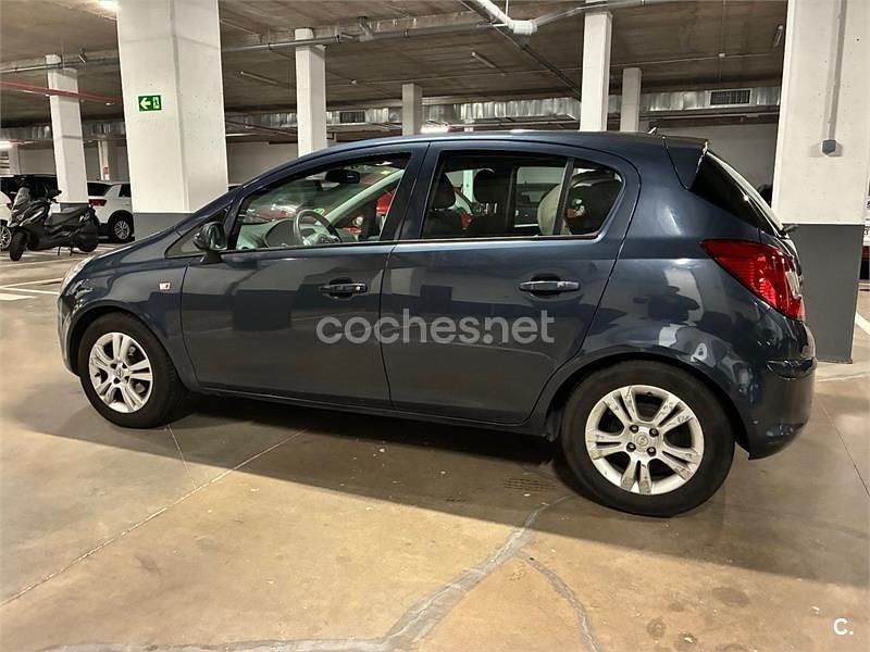 Azul Usado 2010 Opel Corsa Berlina | 3990 € (Buen precio) - Imagen 1/4