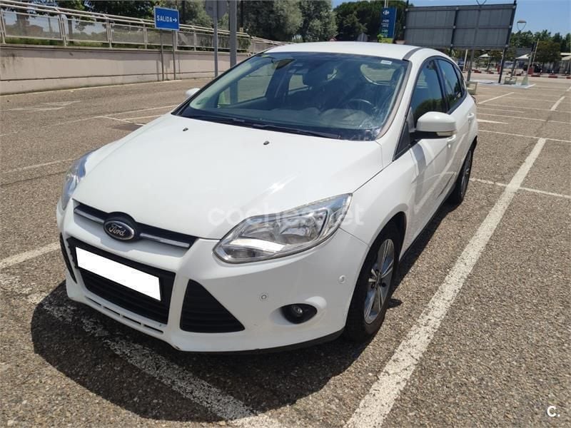 Blanco Usado 2014 Ford Focus Berlina | 8500 € (Precio justo) - Imagen 1/4