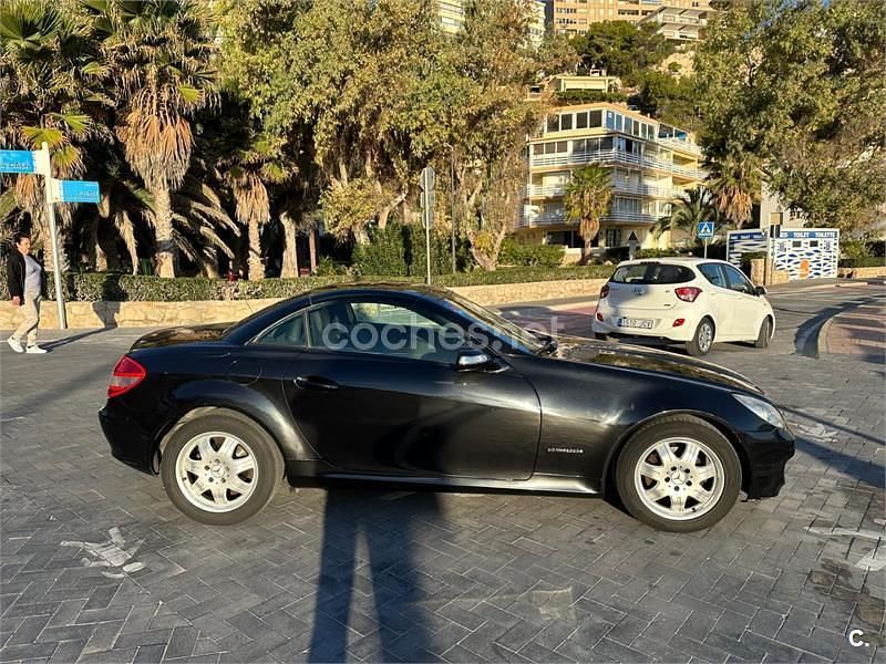 Usado Mercedes SLK200 163 CV (119 kW) 2005 Negro Descapotable