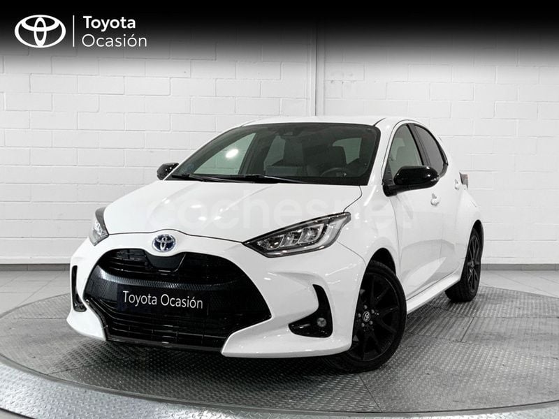 Blanco Usado 2022 Toyota Yaris Hybrid Style Berlina | 20.400 € (Precio justo) - Imagen 1/4
