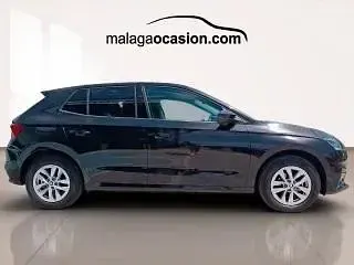 Usado Skoda Fabia Selection 95 CV (69 kW) 2024 Negro Utilitario