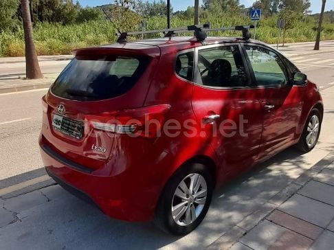 Usado Hyundai ix20 126 CV (92 kW) 2014 Rojo Utilitario