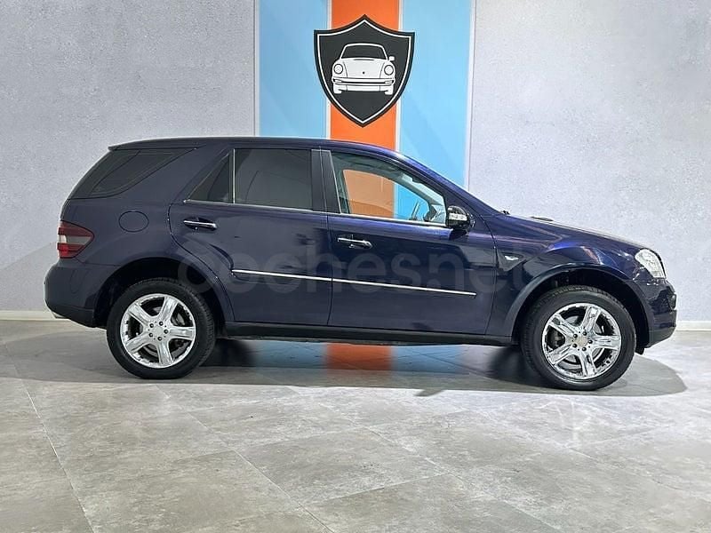 Usado Mercedes ML350 272 CV (200 kW) 2006 Gris / plata SUV