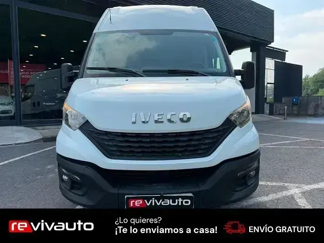 Usado Iveco Daily 2021 Blanco Berlina