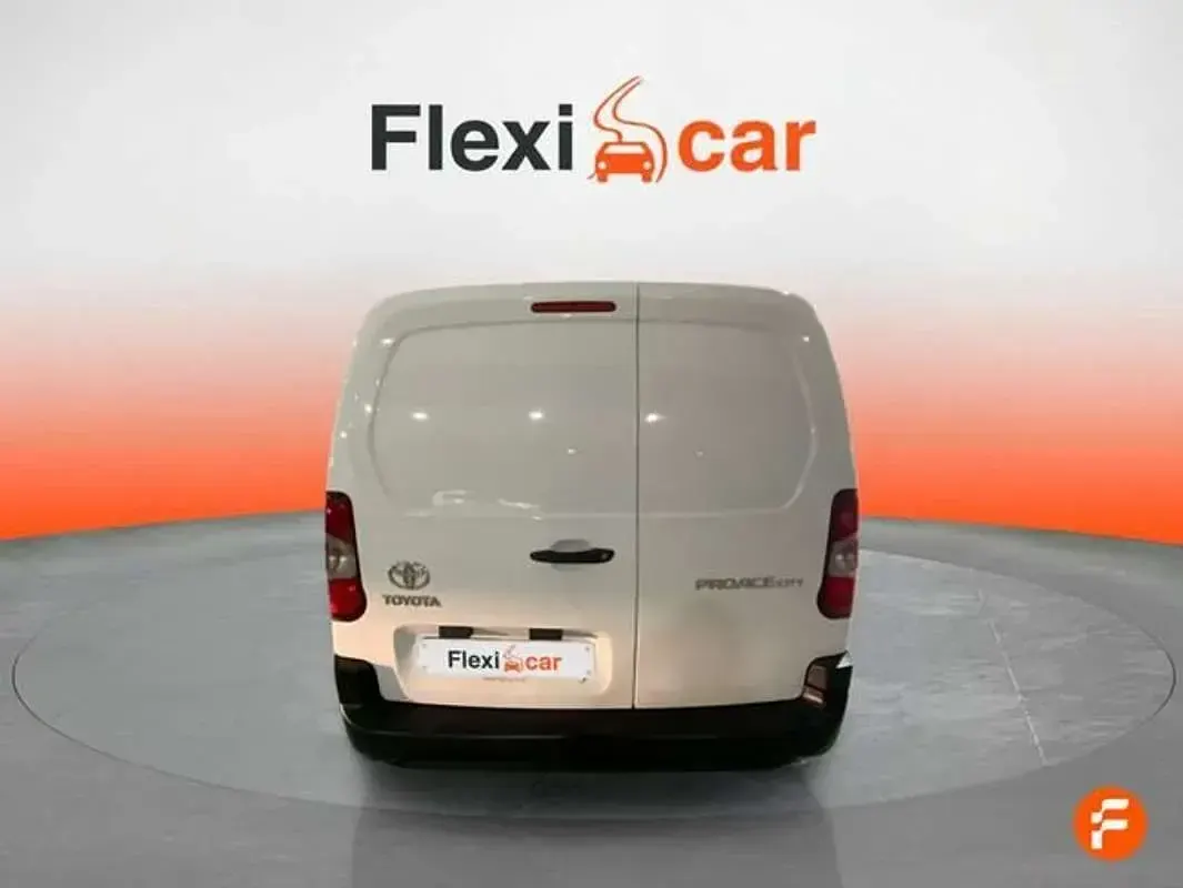 Usado Toyota Proace City City 102 CV (75 kW) 2020 Blanco Monovolumen